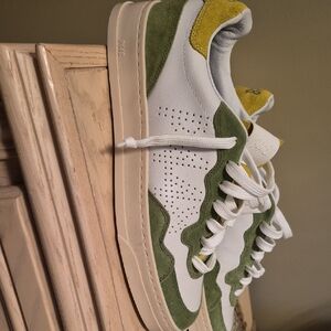 Unisex White and Green Sneakers